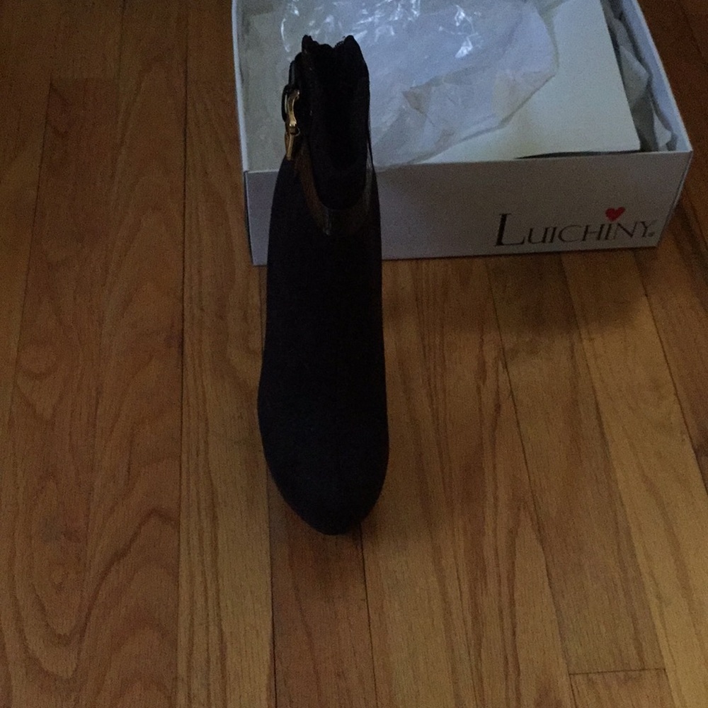 Black suede Heel Bootie